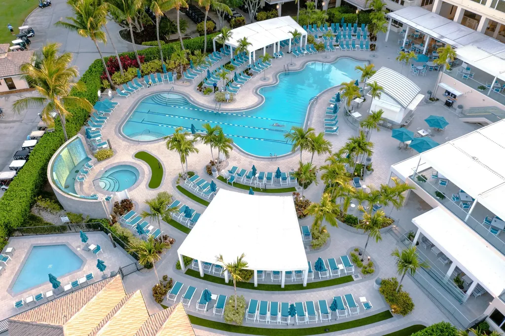 19 Stratford Drive E Boynton Beach FL 33436