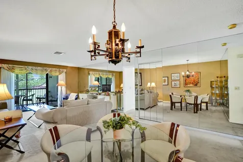 19 Stratford Drive E Boynton Beach FL 33436