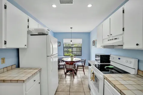 19 Stratford Drive E Boynton Beach FL 33436