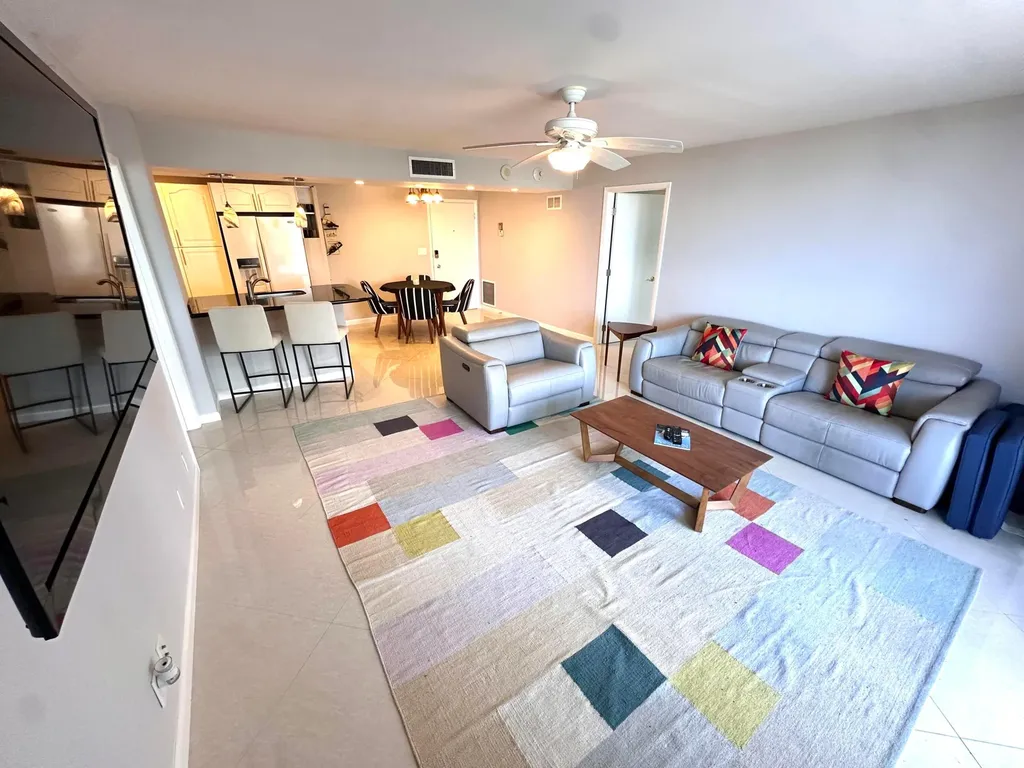 1 Las Olas Circle Fort Lauderdale FL 33316
