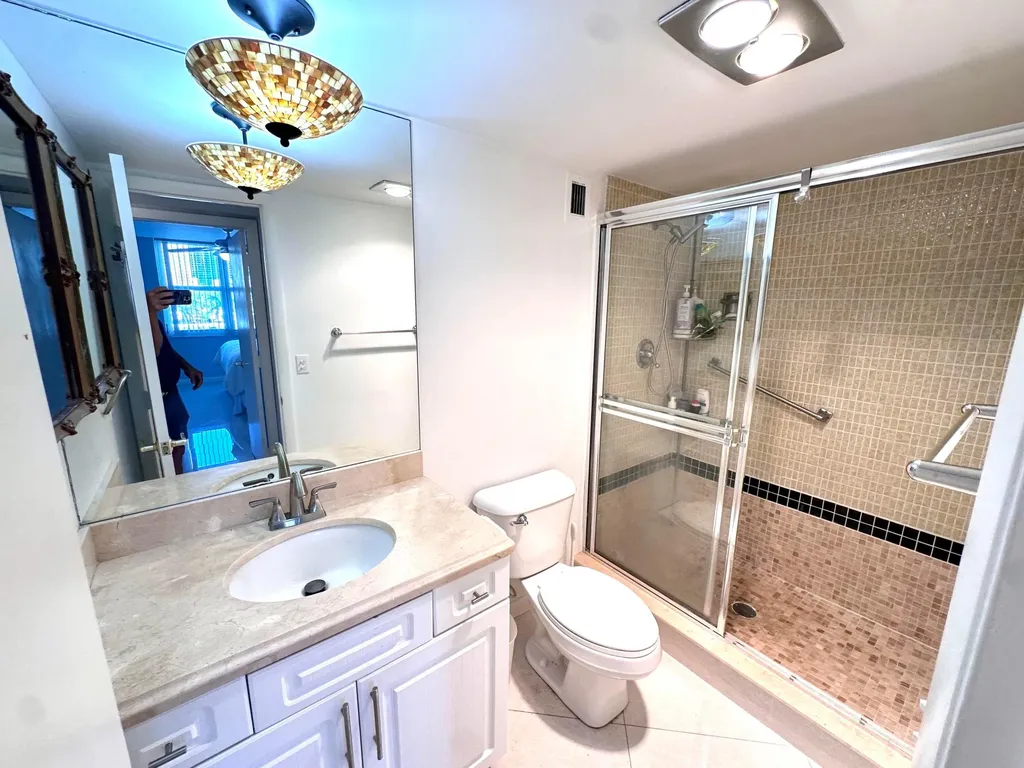 1 Las Olas Circle Fort Lauderdale FL 33316
