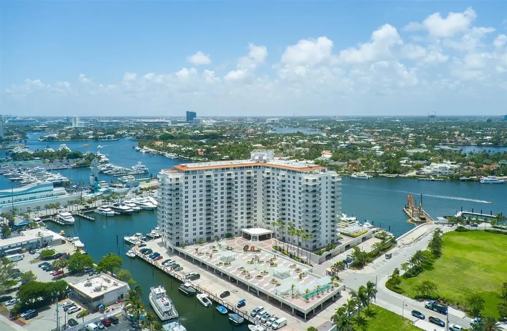 1 Las Olas Circle Fort Lauderdale FL 33316
