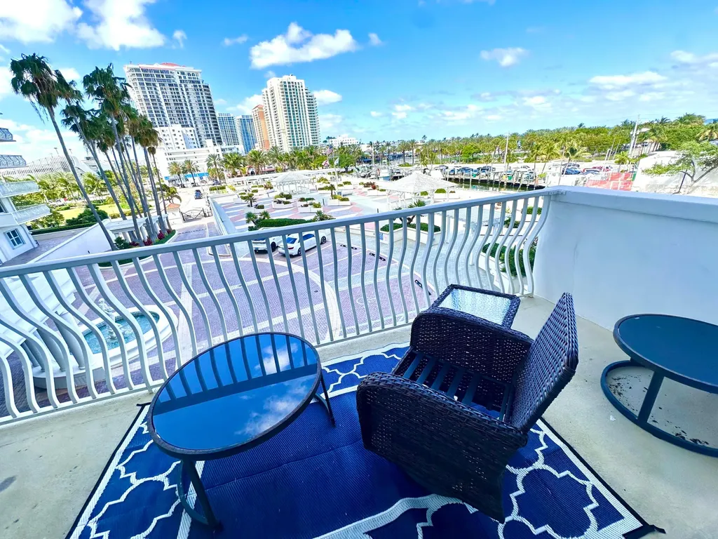 1 Las Olas Circle Fort Lauderdale FL 33316