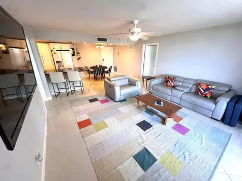 1 Las Olas Circle Fort Lauderdale FL 33316