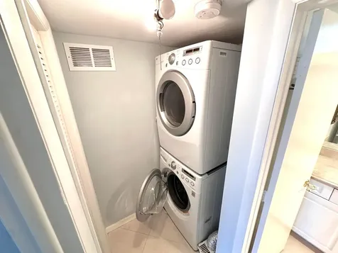 1 Las Olas Circle Fort Lauderdale FL 33316