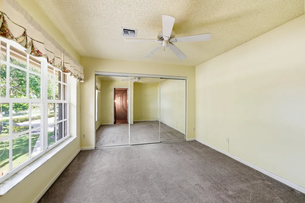 2924 SW 22nd Circle Delray Beach FL 33445