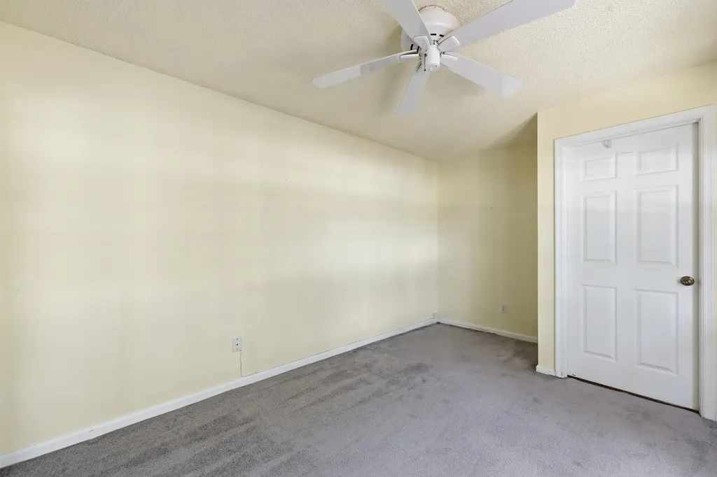 2924 SW 22nd Circle Delray Beach FL 33445