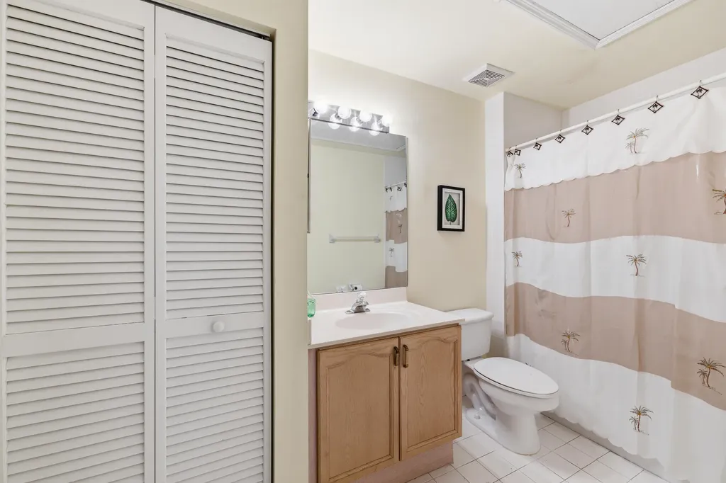 2924 SW 22nd Circle Delray Beach FL 33445