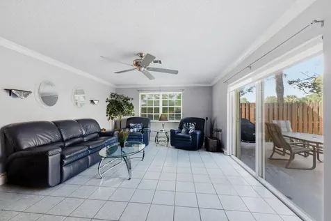 2924 SW 22nd Circle Delray Beach FL 33445