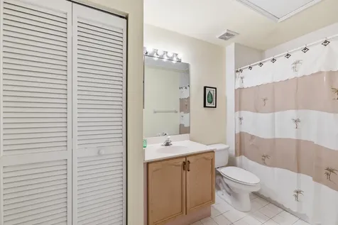 2924 SW 22nd Circle Delray Beach FL 33445