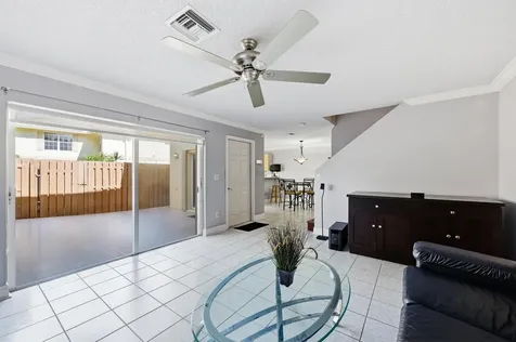2924 SW 22nd Circle Delray Beach FL 33445