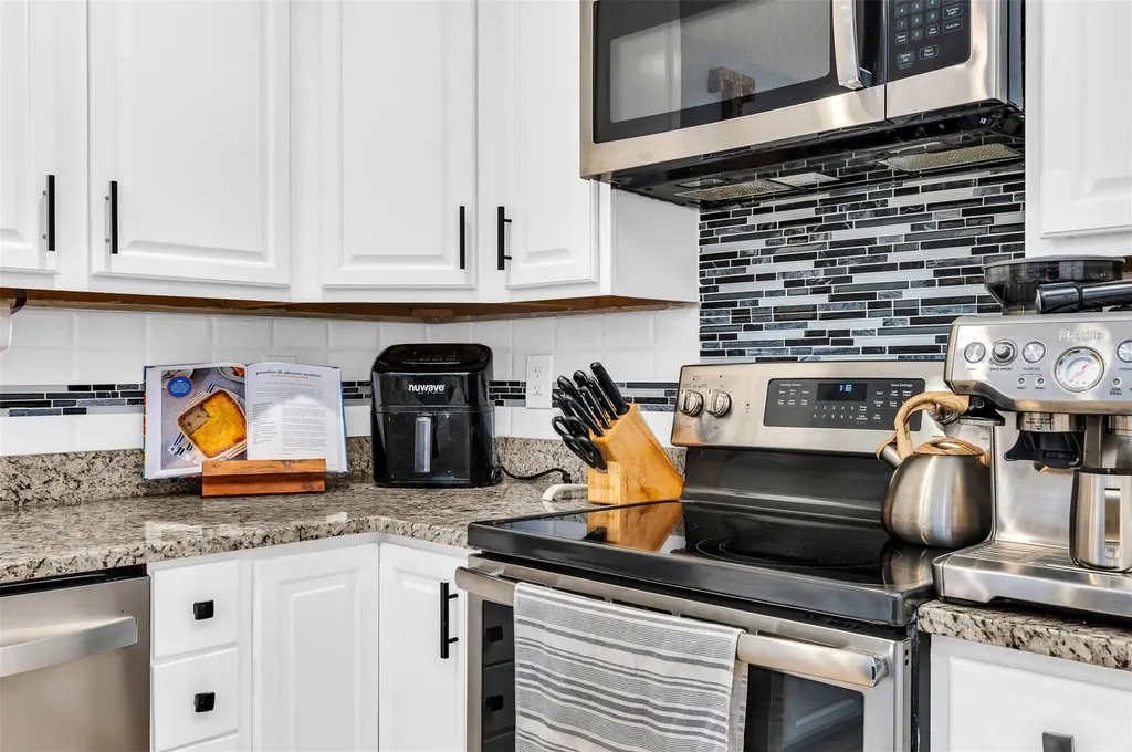 3860 NW 122nd Terrace Sunrise FL 33323