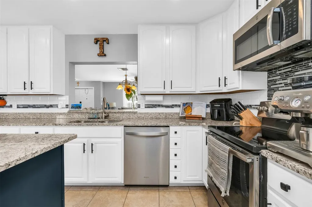 3860 NW 122nd Terrace Sunrise FL 33323