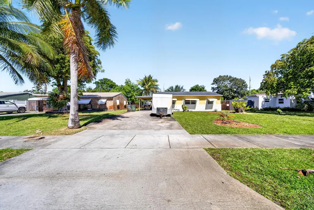 5730 NE 6th Terrace Oakland Park FL 33334