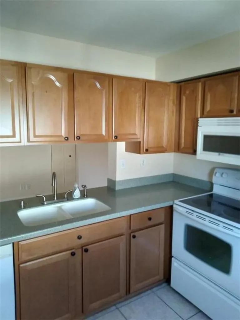 115 Gardens Drive Pompano Beach FL 33069