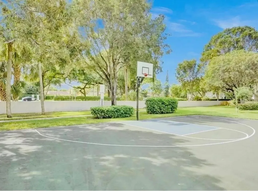 115 Gardens Drive Pompano Beach FL 33069