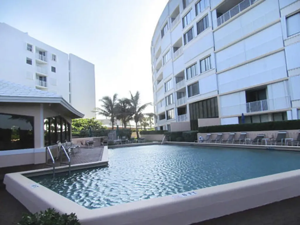 3589 S Ocean Boulevard South Palm Beach FL 33480