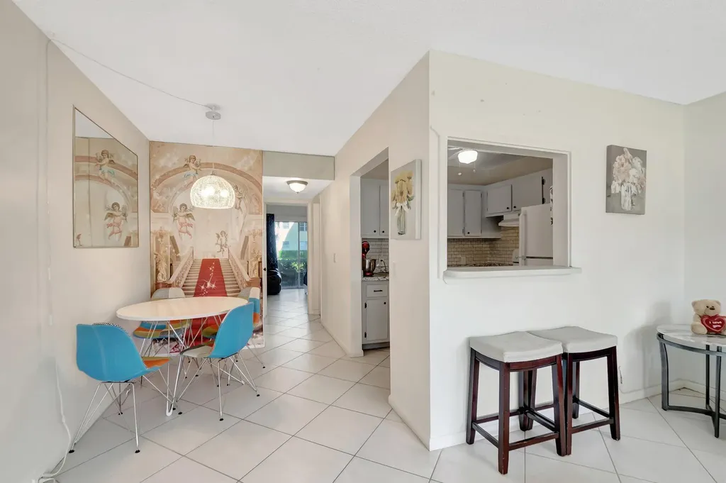 176 Dorset E Boca Raton FL 33434