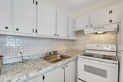 176 Dorset E Boca Raton FL 33434