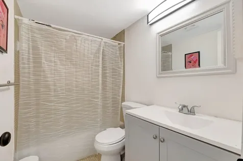 176 Dorset E Boca Raton FL 33434