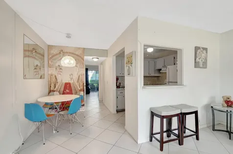 176 Dorset E Boca Raton FL 33434