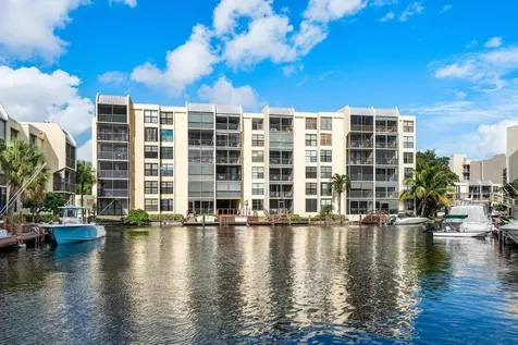 9 Royal Palm Way Boca Raton FL 33432