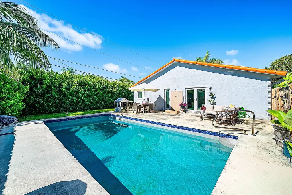 804 South Road Boynton Beach FL 33435
