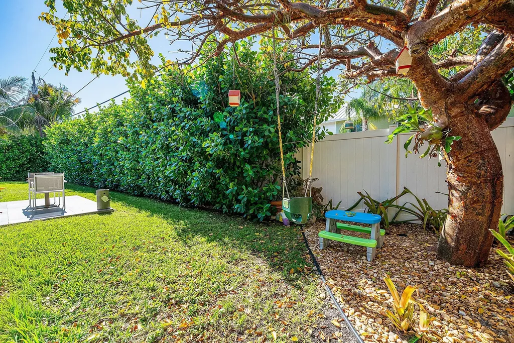 804 South Road Boynton Beach FL 33435