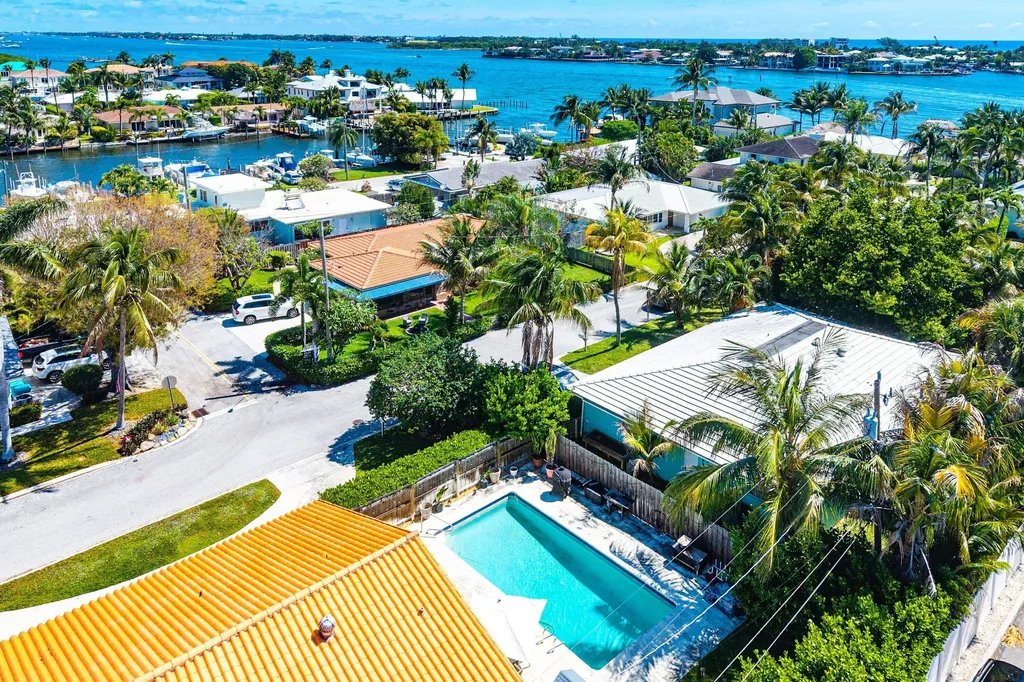 804 South Road Boynton Beach FL 33435