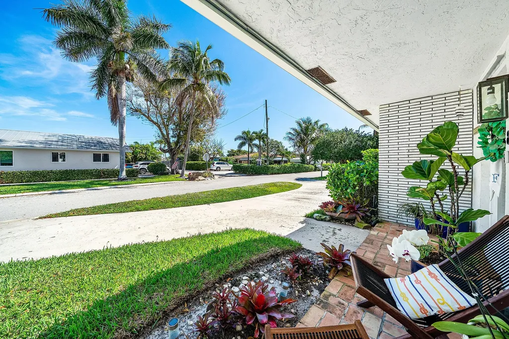 804 South Road Boynton Beach FL 33435