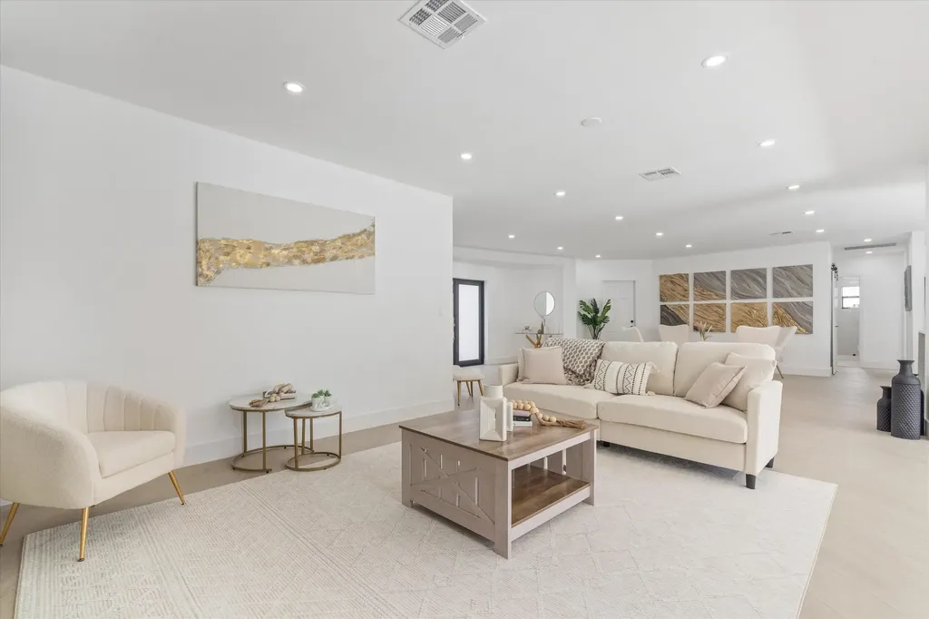 22100 Serenata Circle W Boca Raton FL 33433