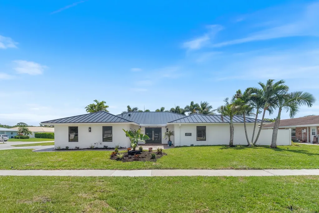 22100 Serenata Circle W Boca Raton FL 33433