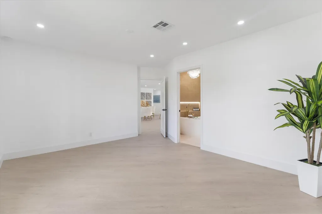 22100 Serenata Circle W Boca Raton FL 33433
