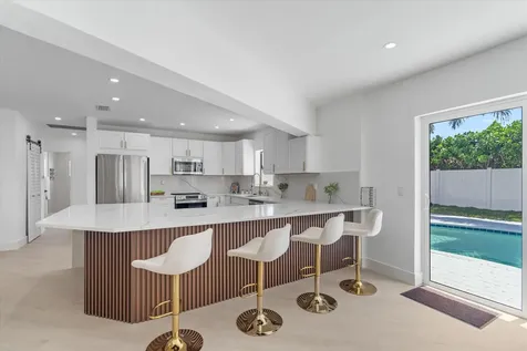 22100 Serenata Circle W Boca Raton FL 33433