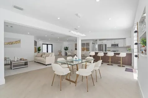 22100 Serenata Circle W Boca Raton FL 33433