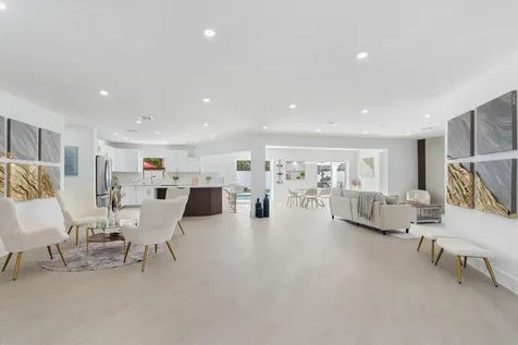 22100 Serenata Circle W Boca Raton FL 33433