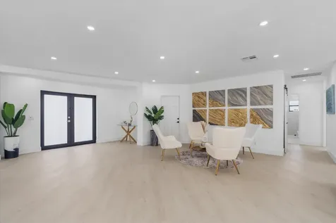 22100 Serenata Circle W Boca Raton FL 33433