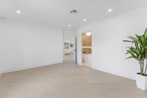 22100 Serenata Circle W Boca Raton FL 33433