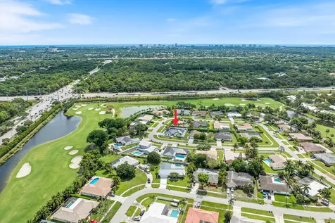 22100 Serenata Circle W Boca Raton FL 33433