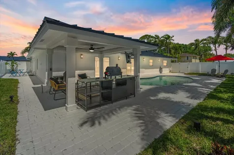 22100 Serenata Circle W Boca Raton FL 33433