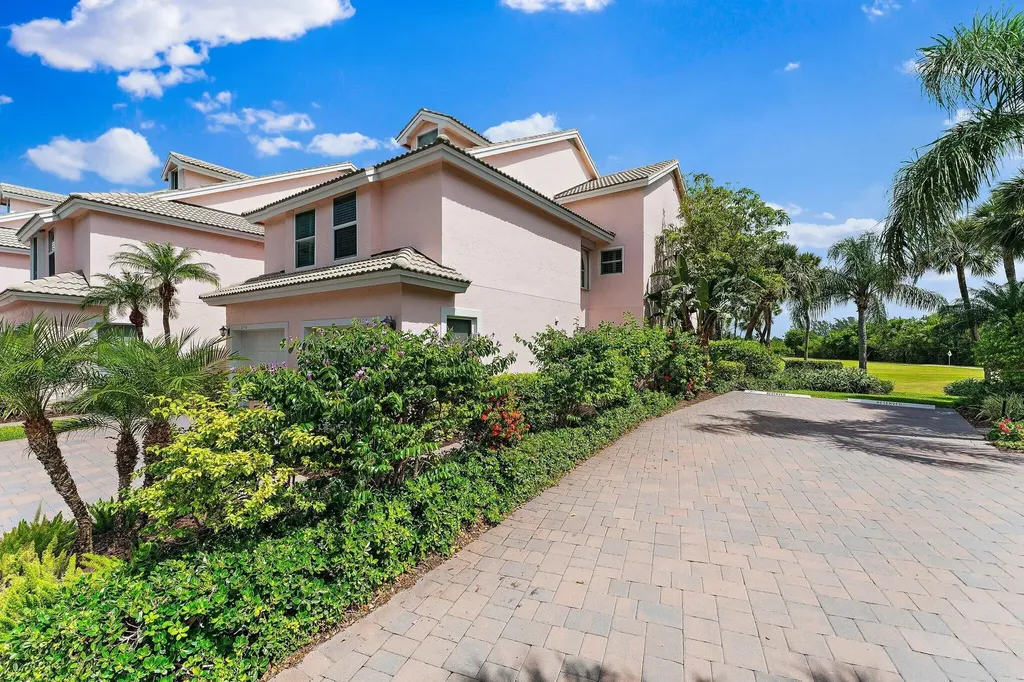 2905 Fairway Drive N Jupiter FL 33477