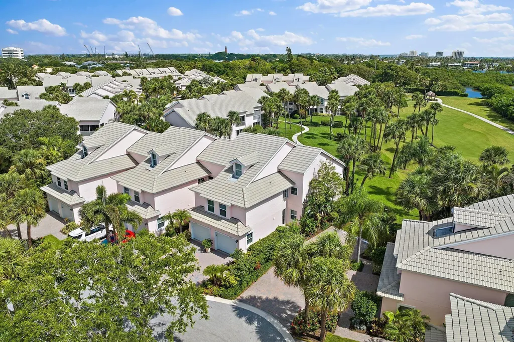 2905 Fairway Drive N Jupiter FL 33477
