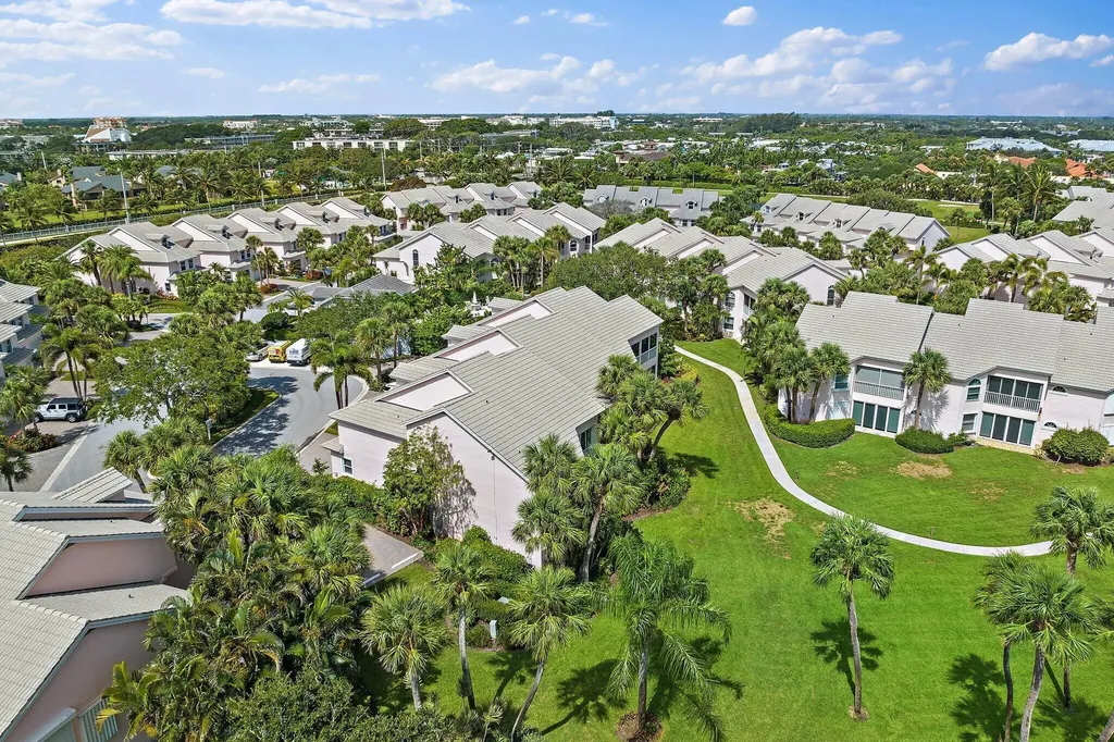 2905 Fairway Drive N Jupiter FL 33477