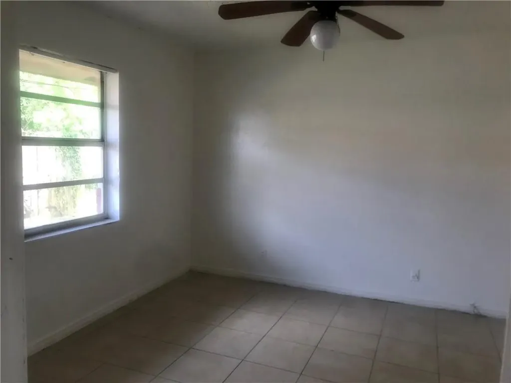 1038 NW 8th Avenue Fort Lauderdale FL 33311