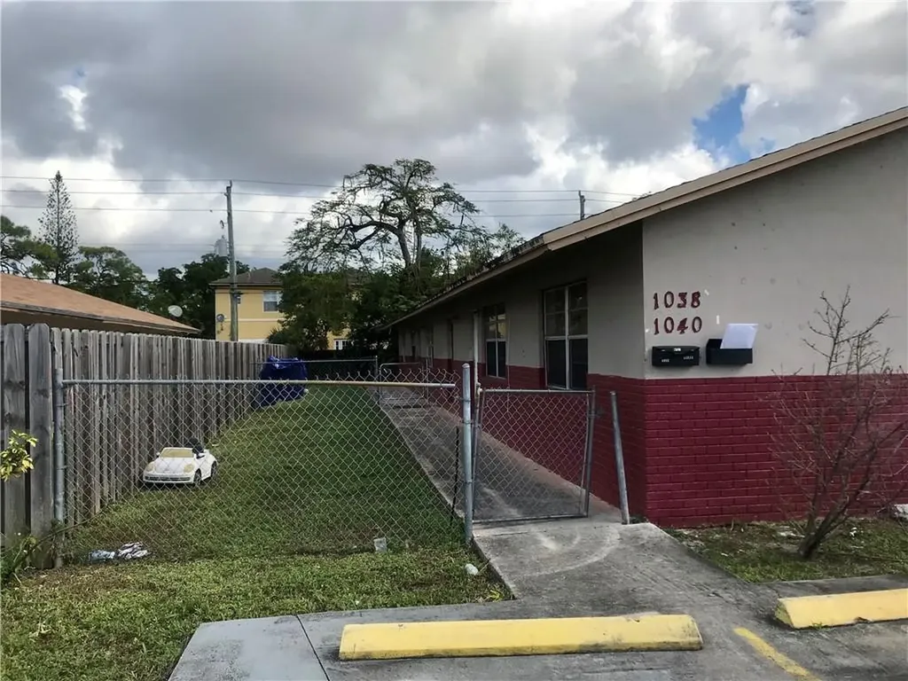 1038 NW 8th Avenue Fort Lauderdale FL 33311