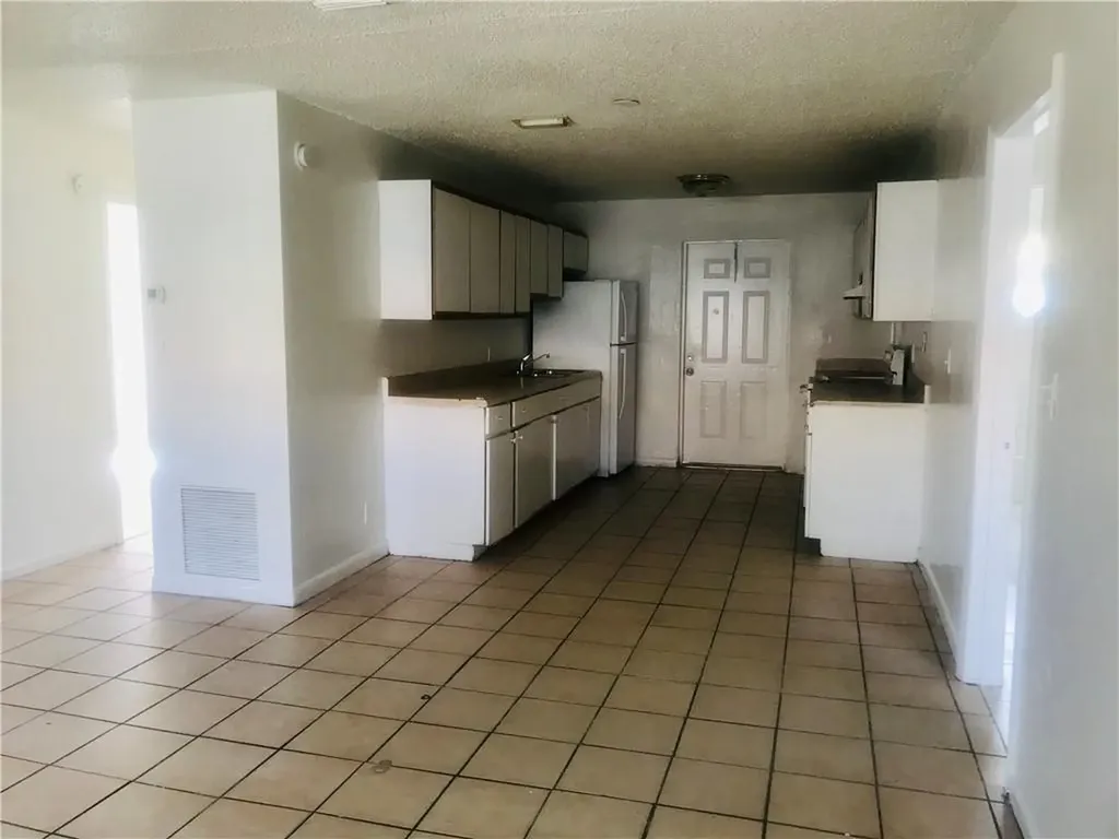 1038 NW 8th Avenue Fort Lauderdale FL 33311