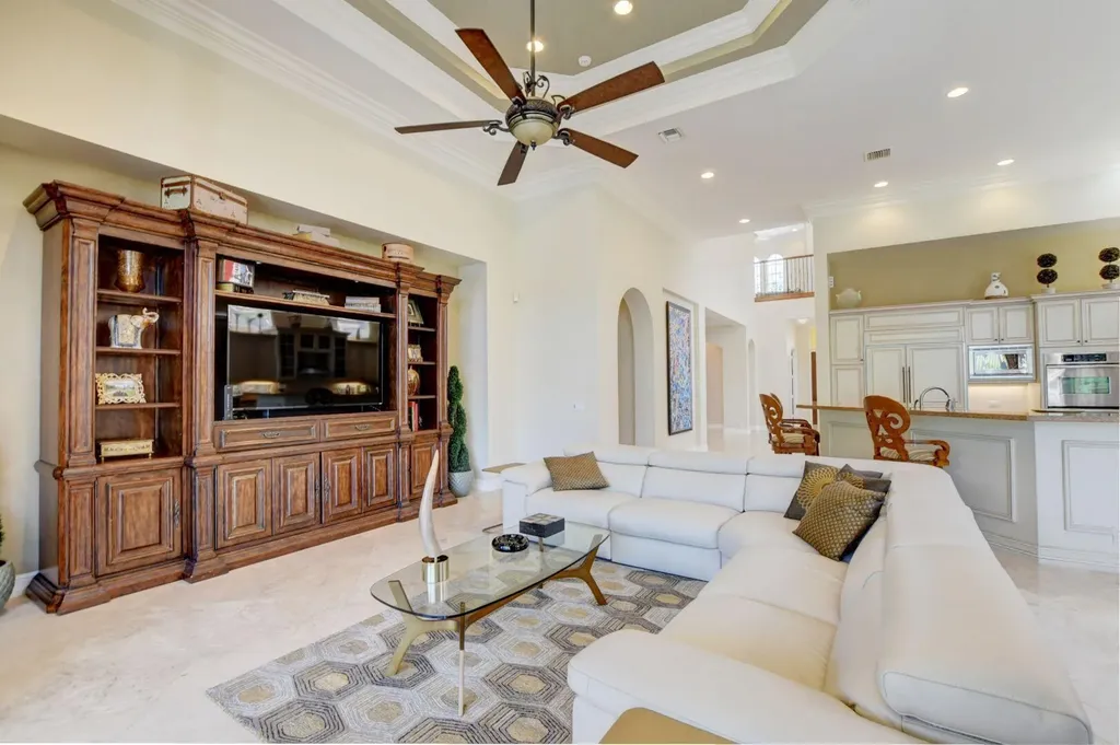 17739 Lake Azure Way Boca Raton FL 33496