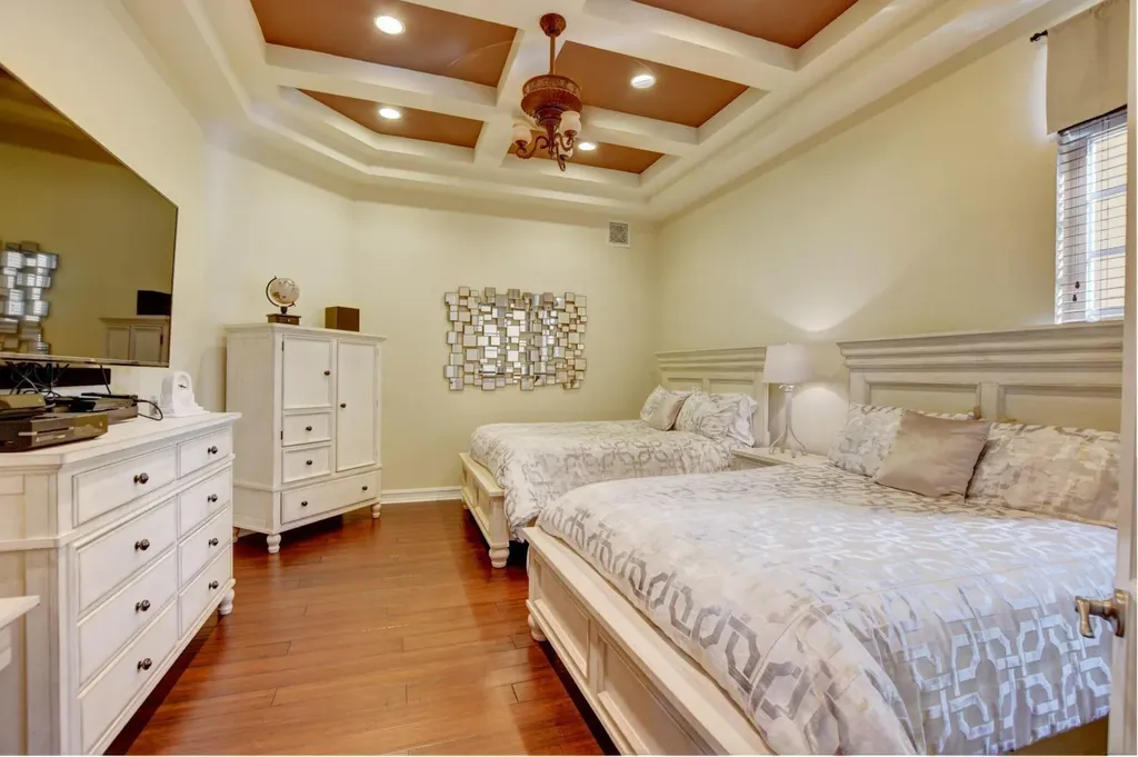 17739 Lake Azure Way Boca Raton FL 33496