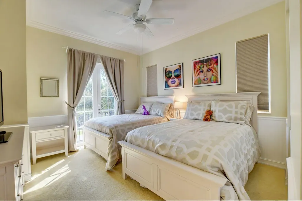 17739 Lake Azure Way Boca Raton FL 33496
