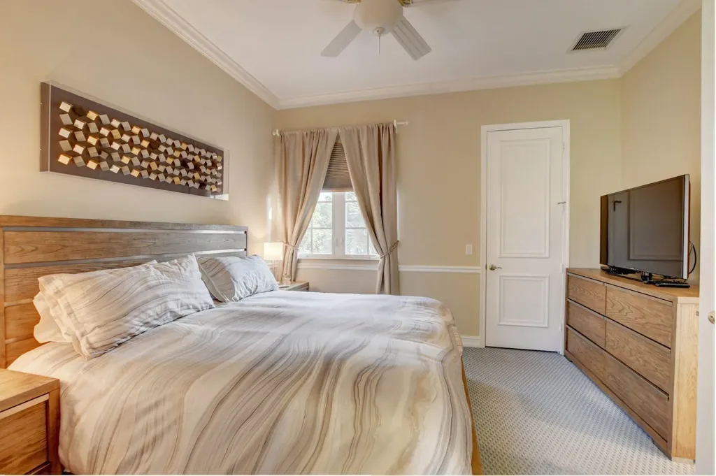 17739 Lake Azure Way Boca Raton FL 33496